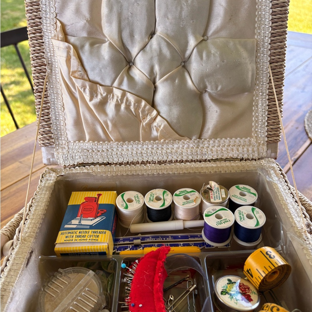 Belding Corticelli Wicker Sewing Basket filled with Vintage Sewing Notions - Picture 5 of 8